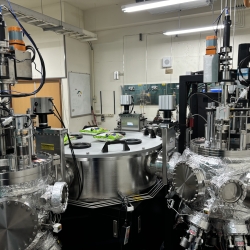 Cluster UHV Sputtering